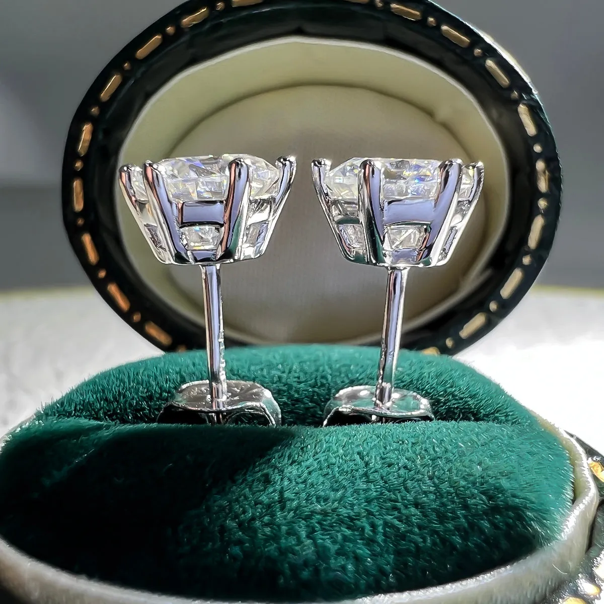 1.0CT/2.0CT/4.0CT D Color Moissanite Earrings 925 Sterling Silver Stud Earrings