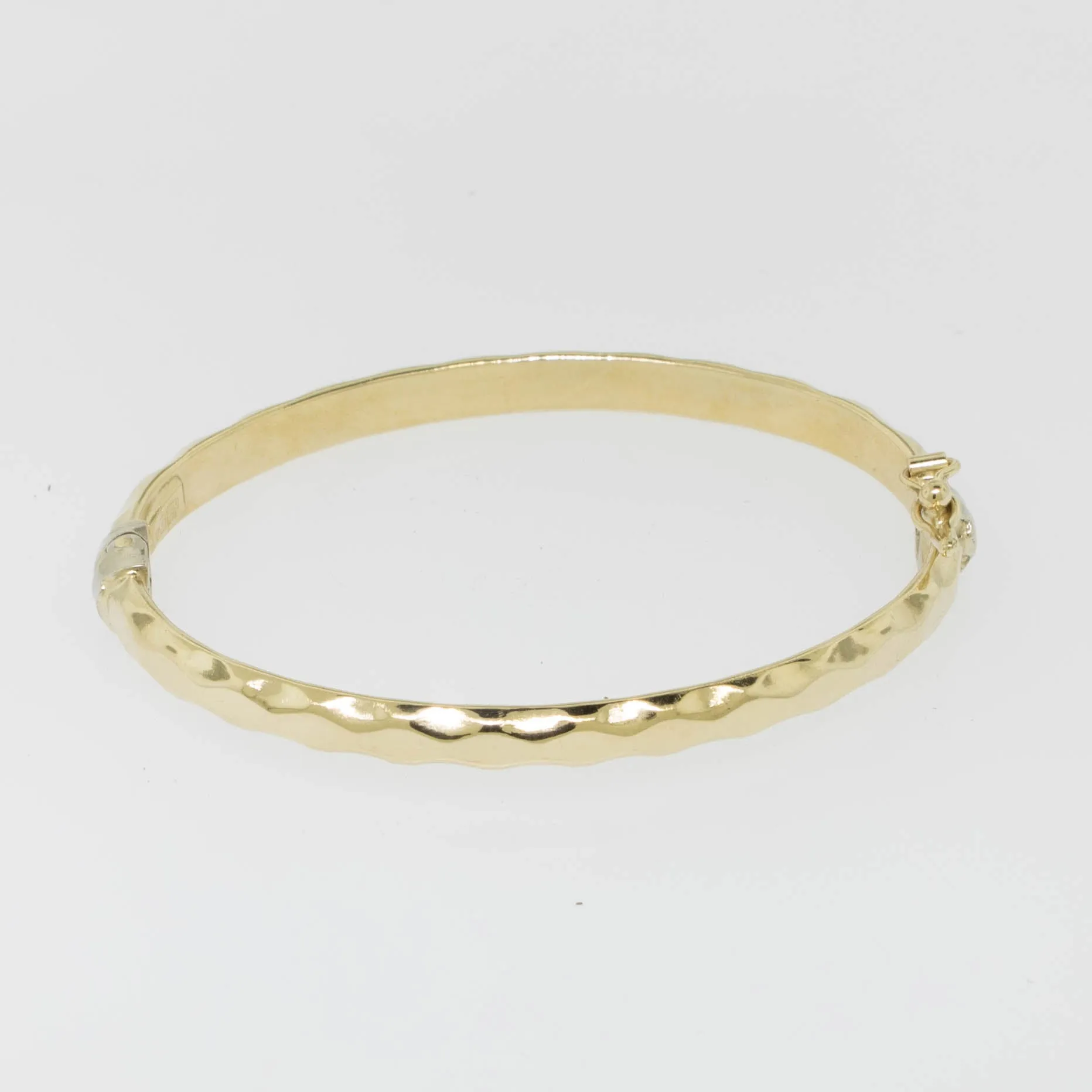 14K Yellow Gold Baby Bracelet Spring Hinge Safety Bar Faceted Look Preowned