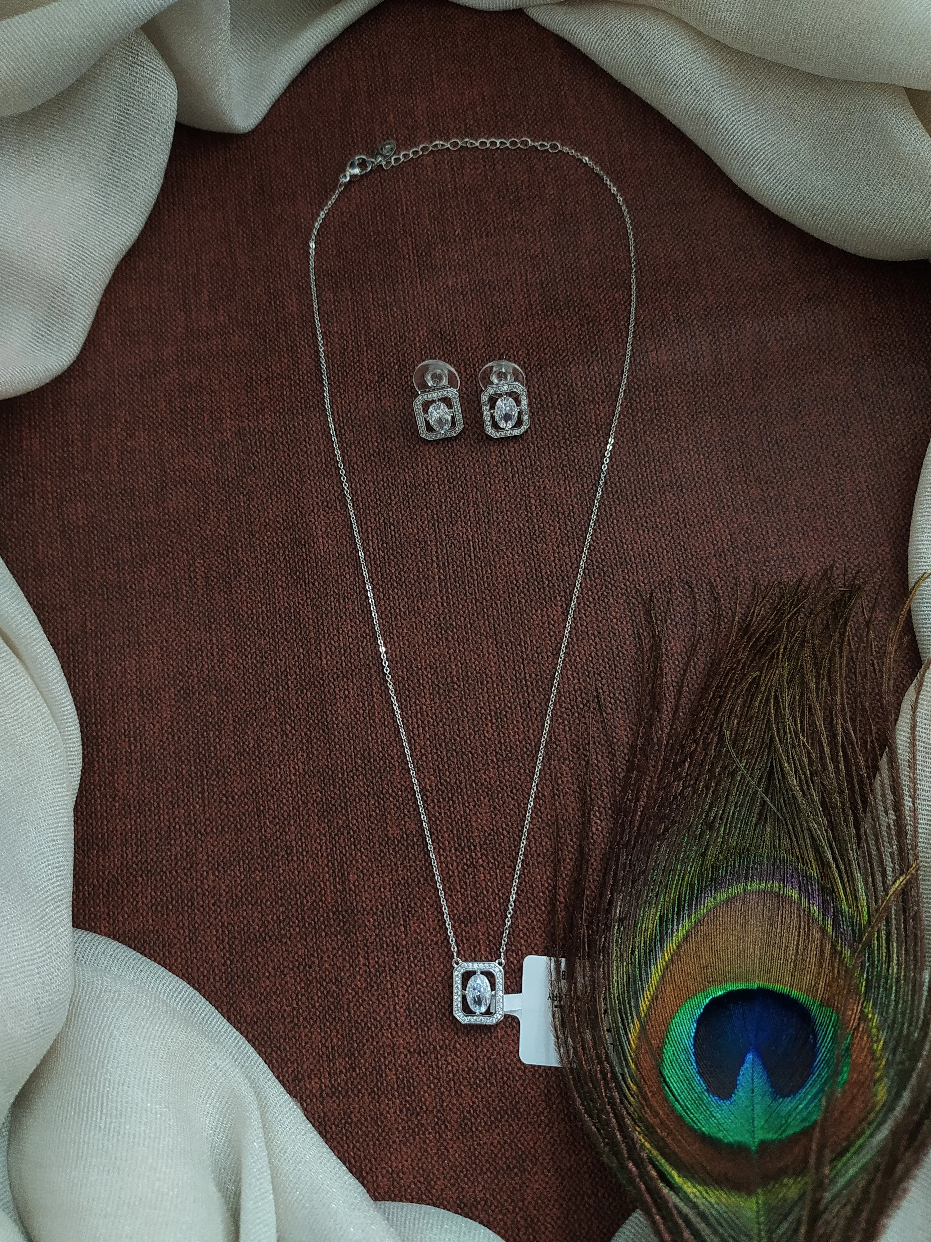 Diamond Eternity Stylish white square pendant set