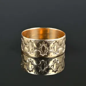 Edwardian Wide Gold Oak Leaf Band Ring