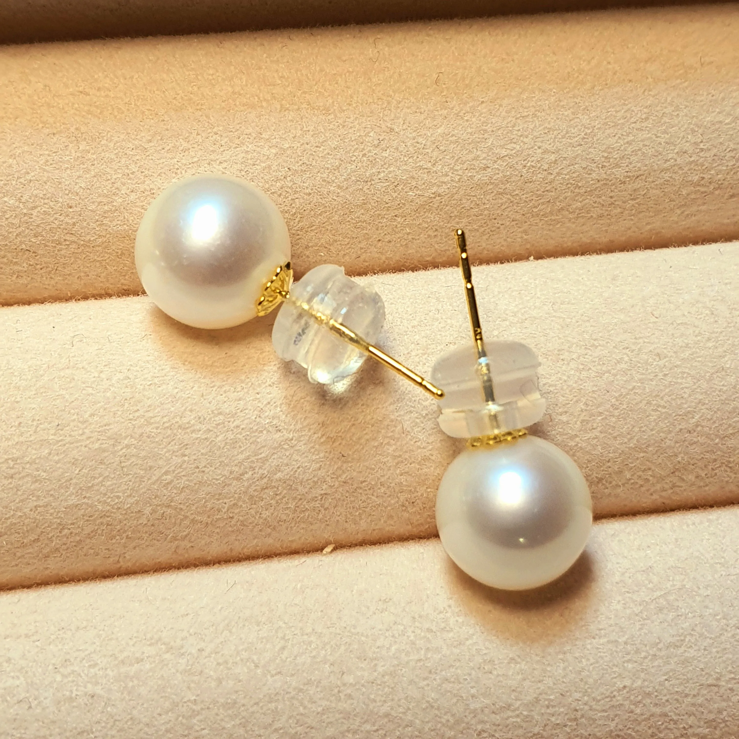 Freshwater Cultured Multi-colour Pearl Stud Earring, 18k Gold