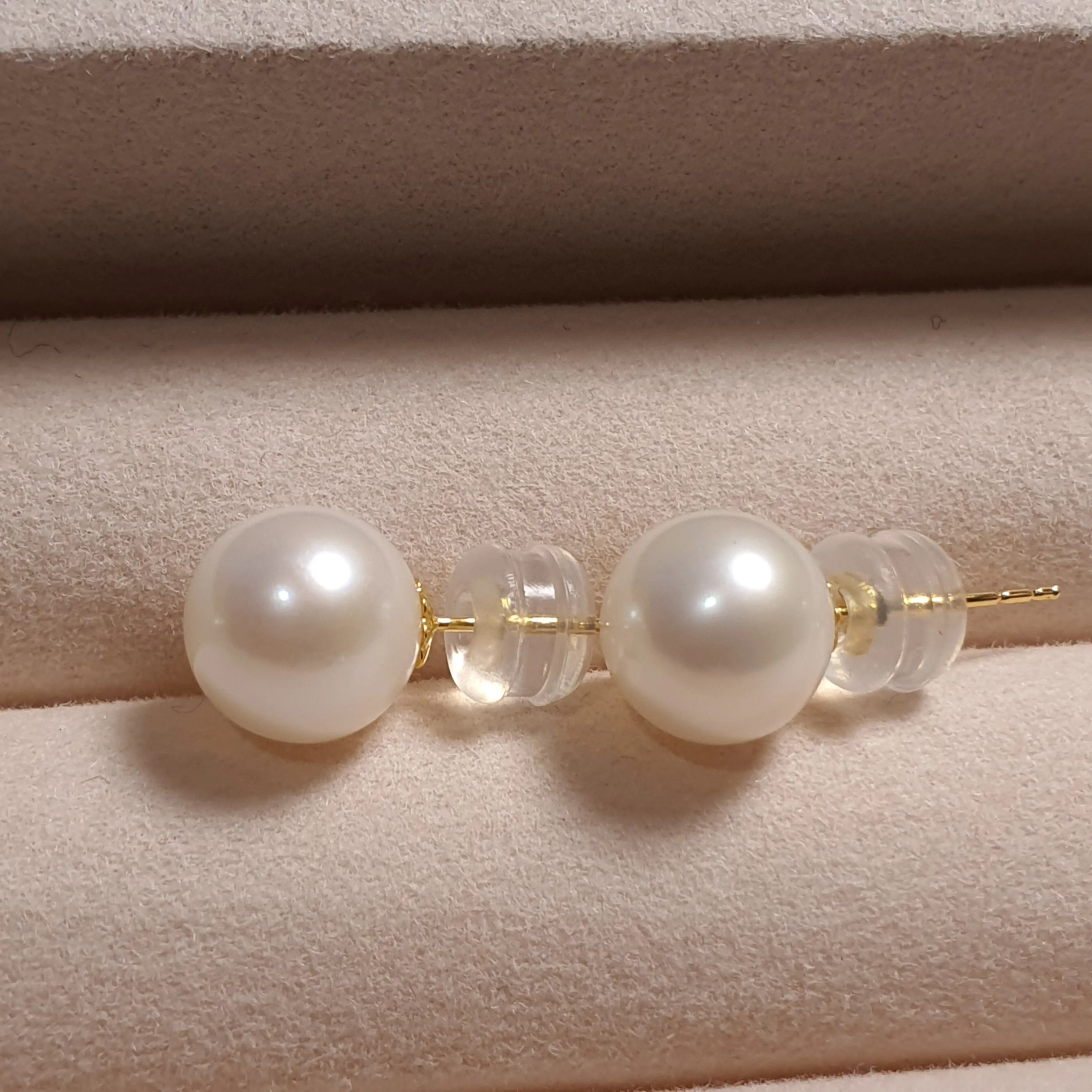 Freshwater Cultured Multi-colour Pearl Stud Earring, 18k Gold