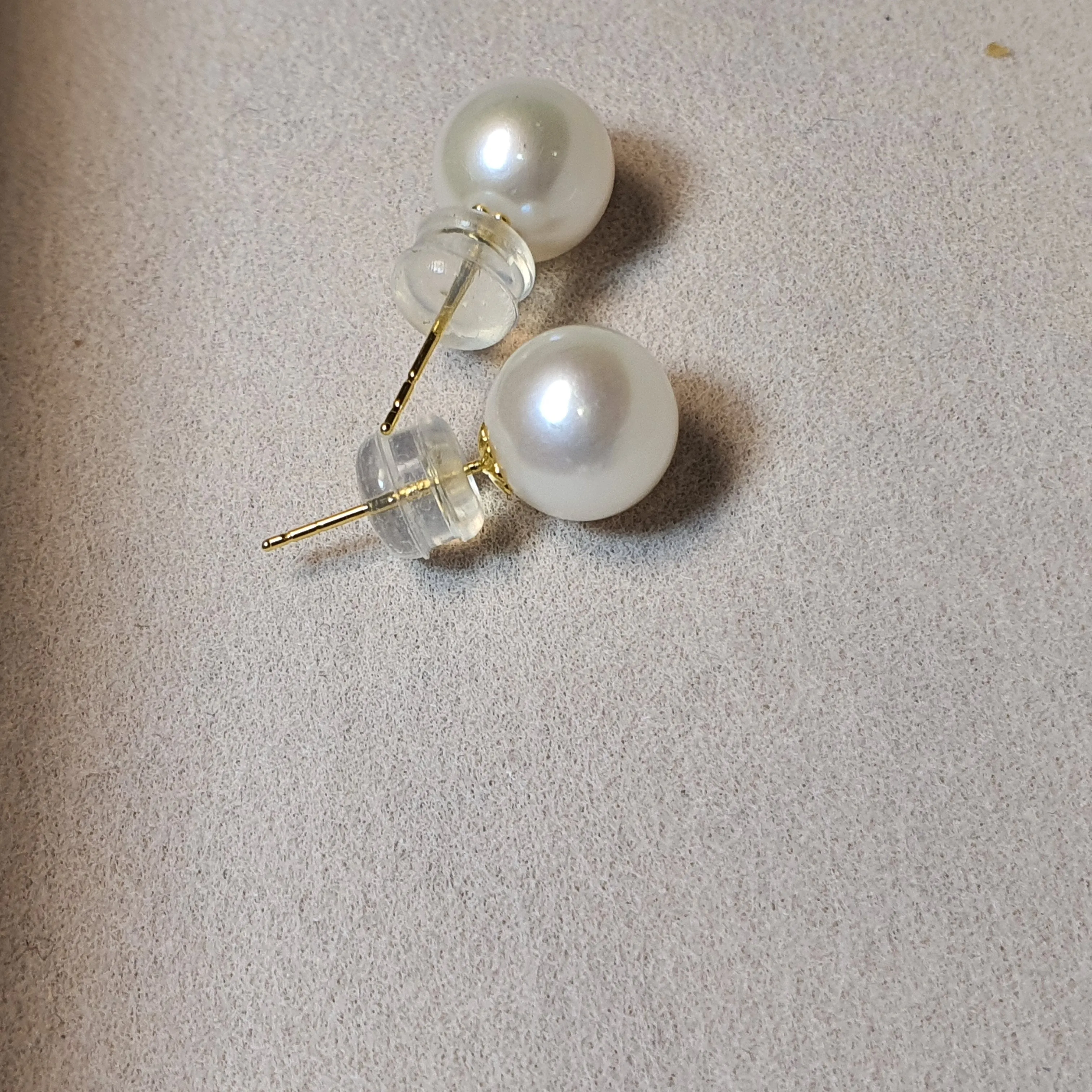 Freshwater Cultured Multi-colour Pearl Stud Earring, 18k Gold