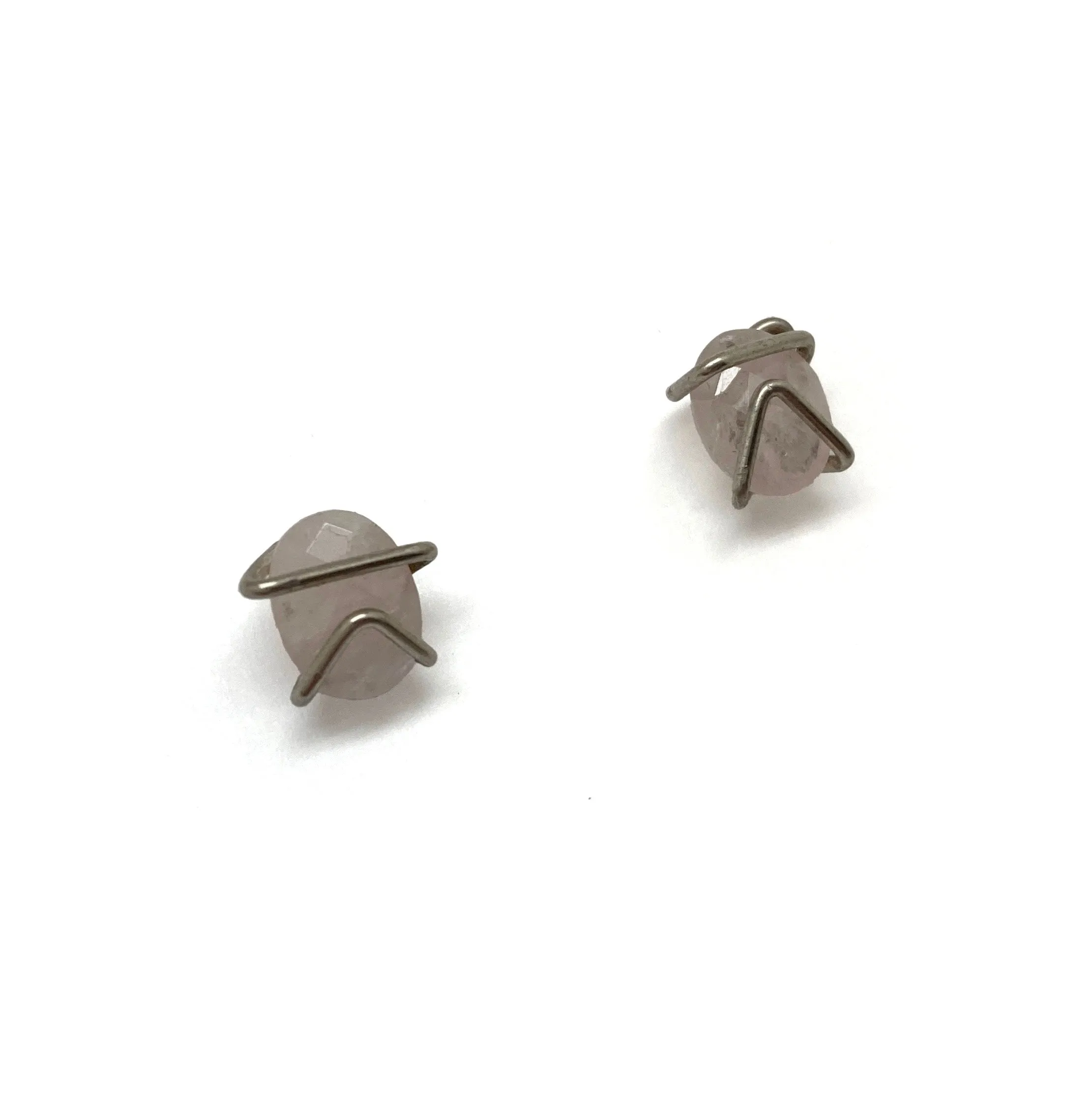 Geo Studs - Morganite
