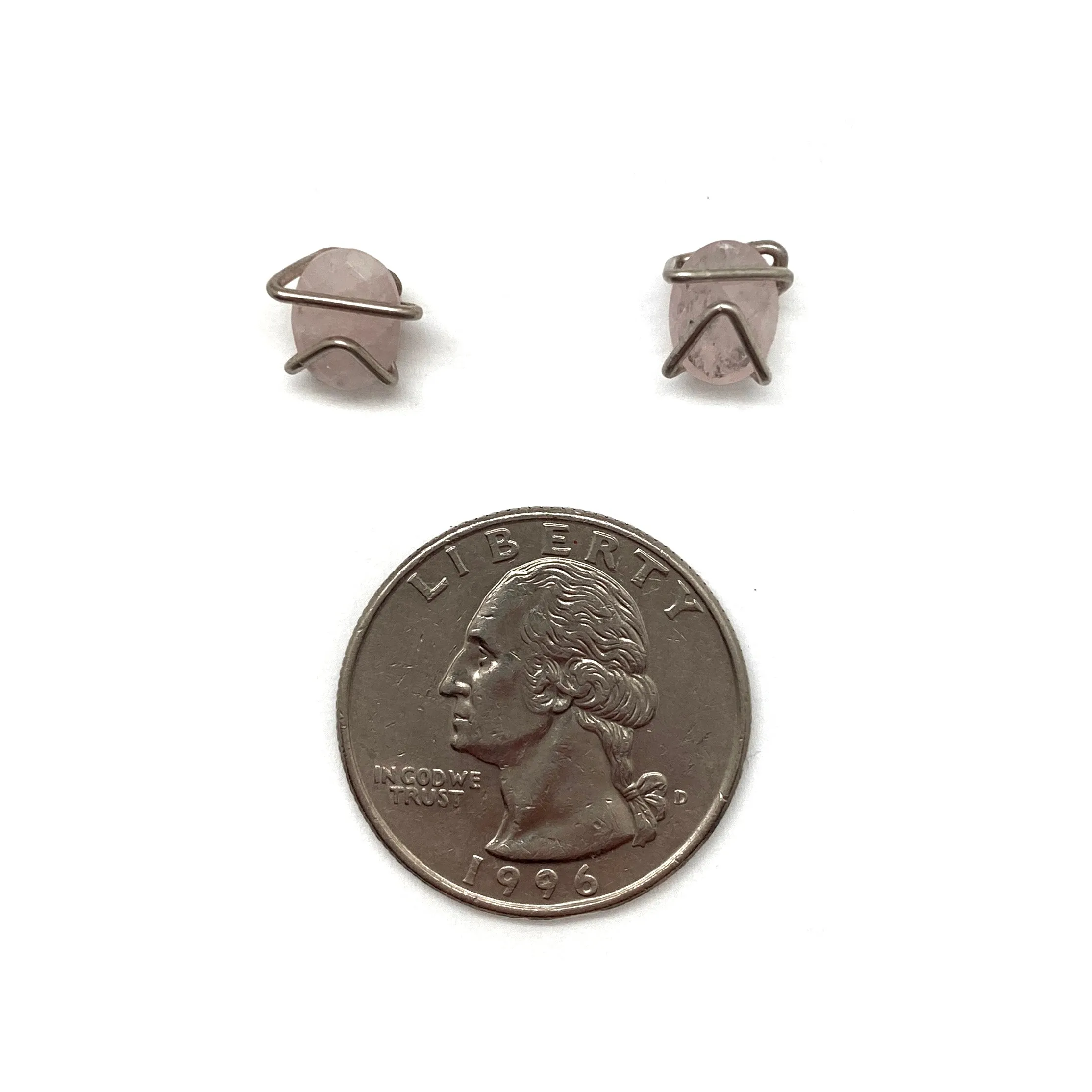 Geo Studs - Morganite