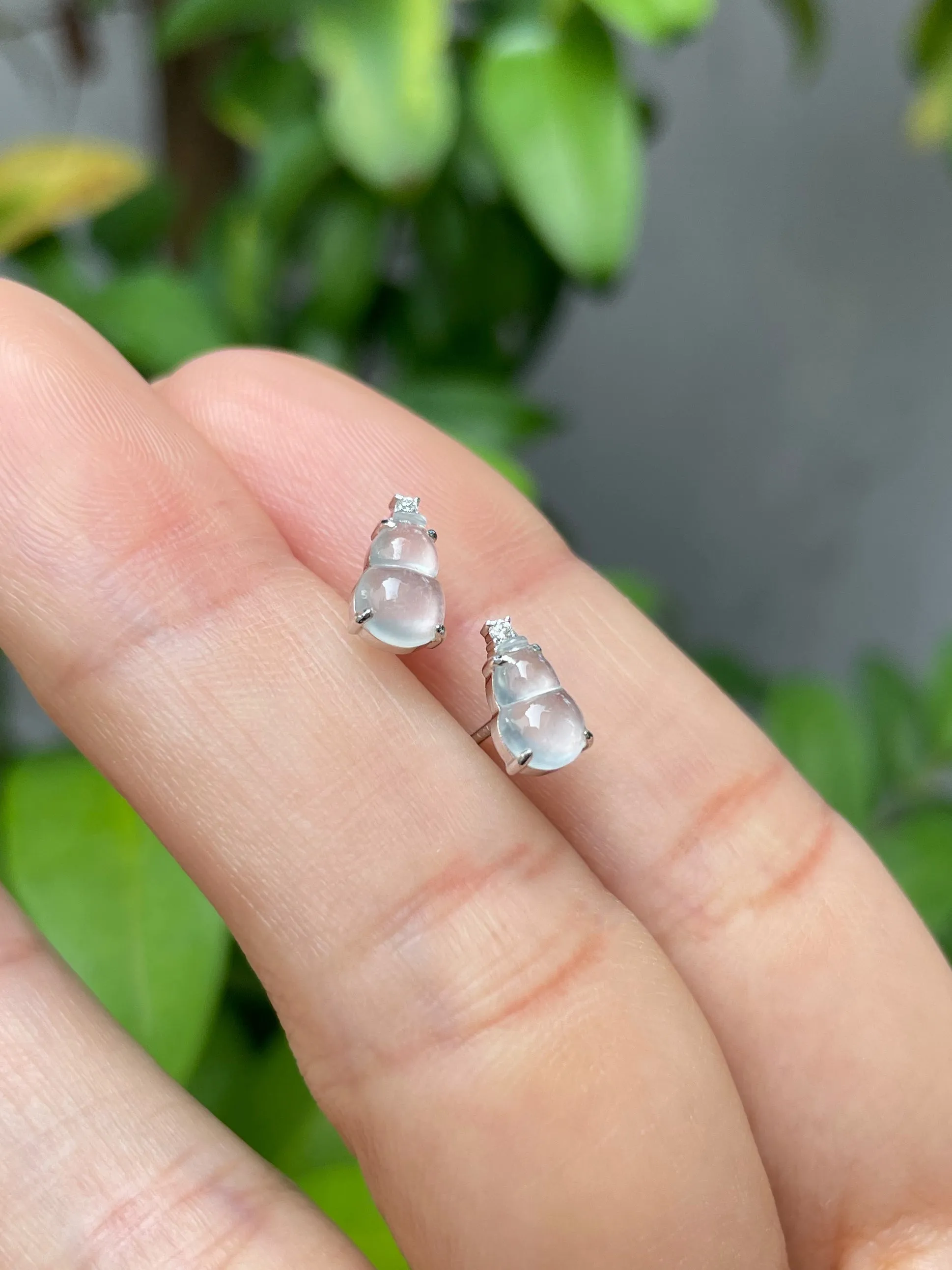 Icy Jadeite Earrings - Hu Lu 葫芦 (NJE065)