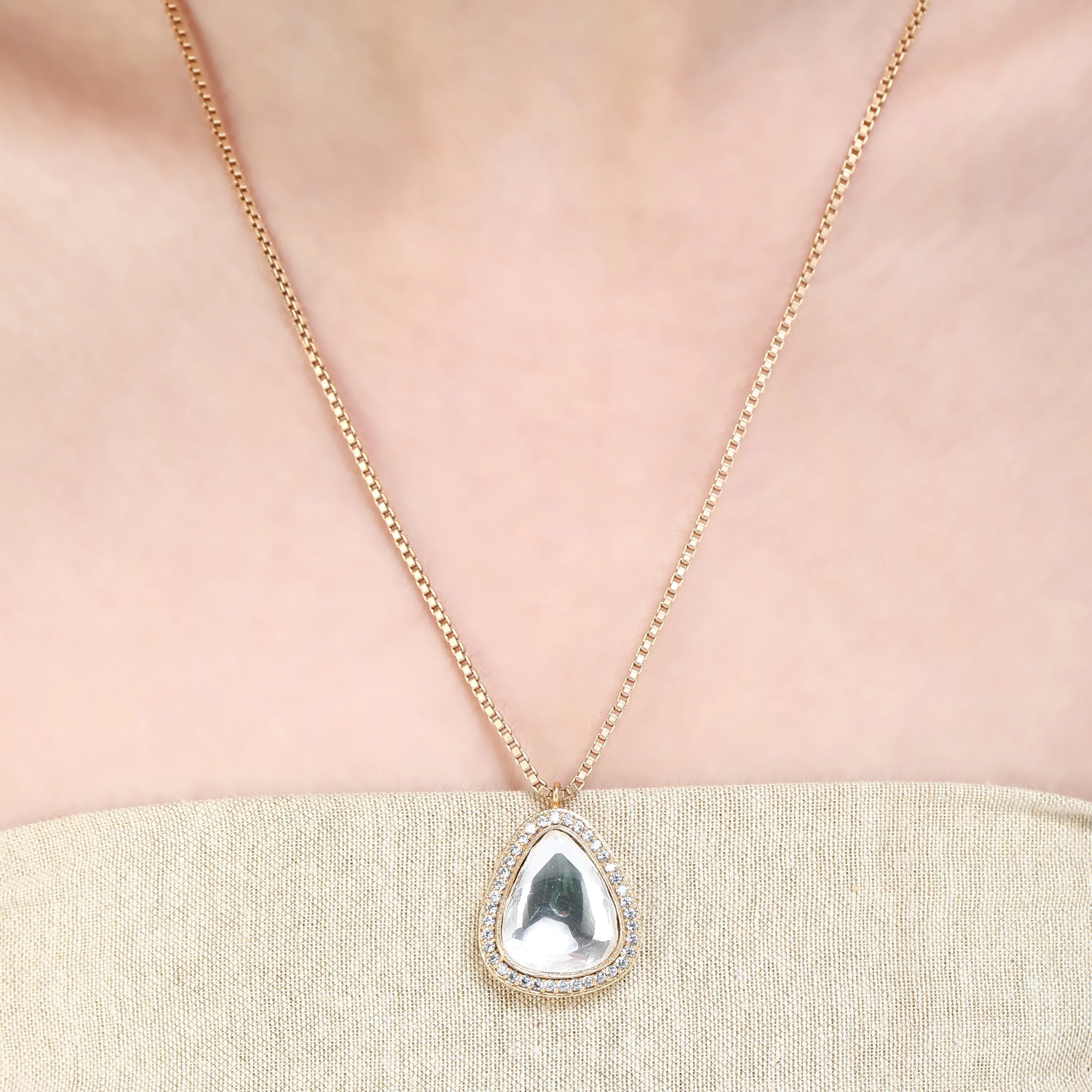 Keya Pendant