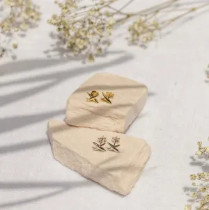 Pirate Flag Studs