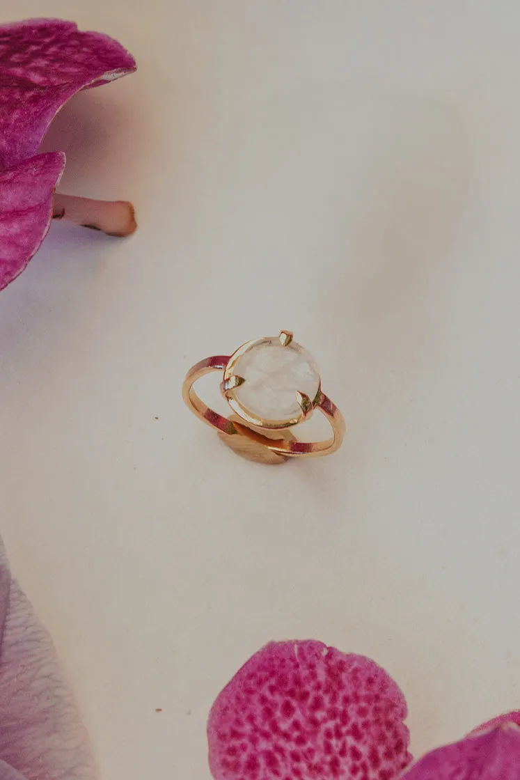 Rose Cut Gemstone Ring - Moonstone 14k
