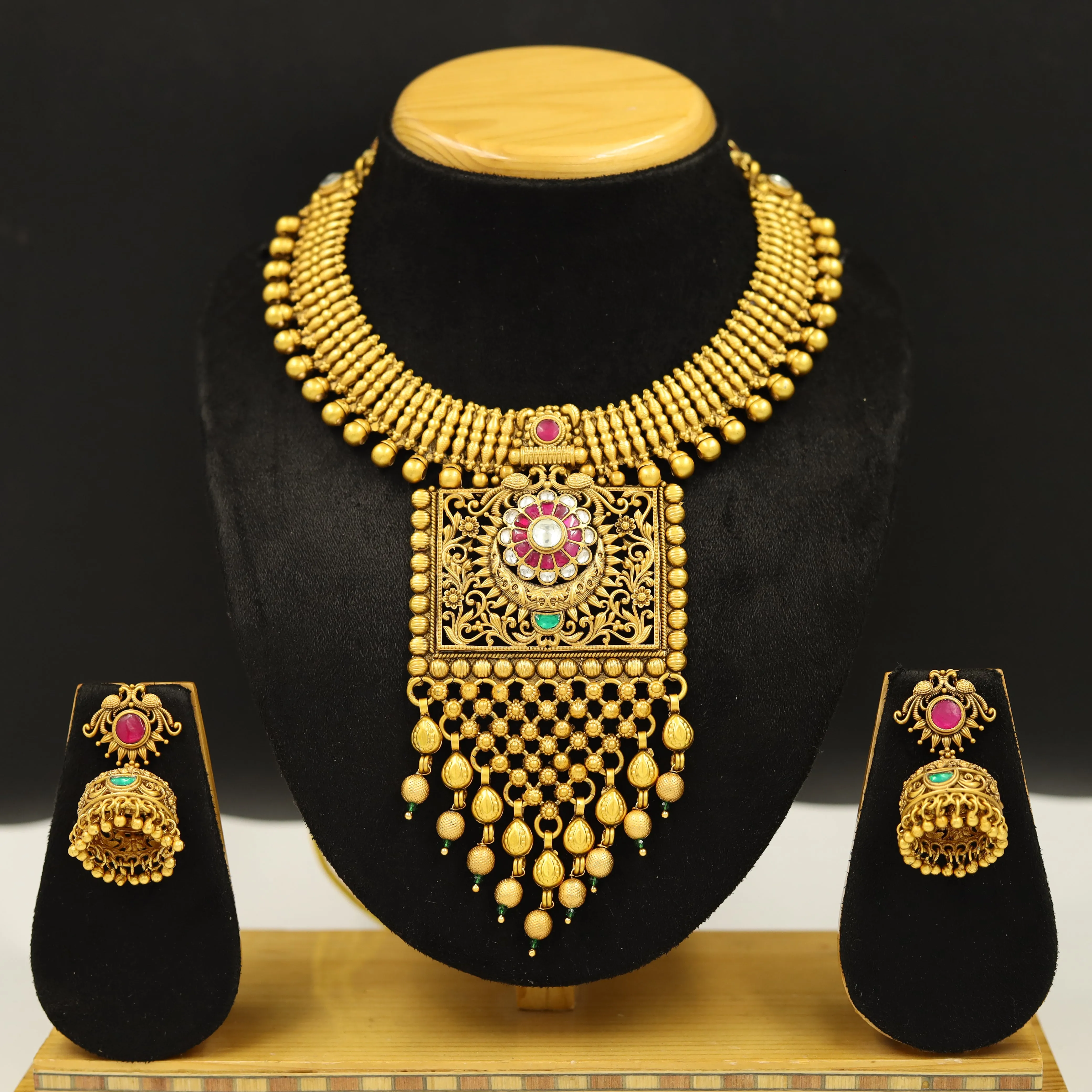 Ruby Green Antique Gold Finish Necklace Set 19712-6896