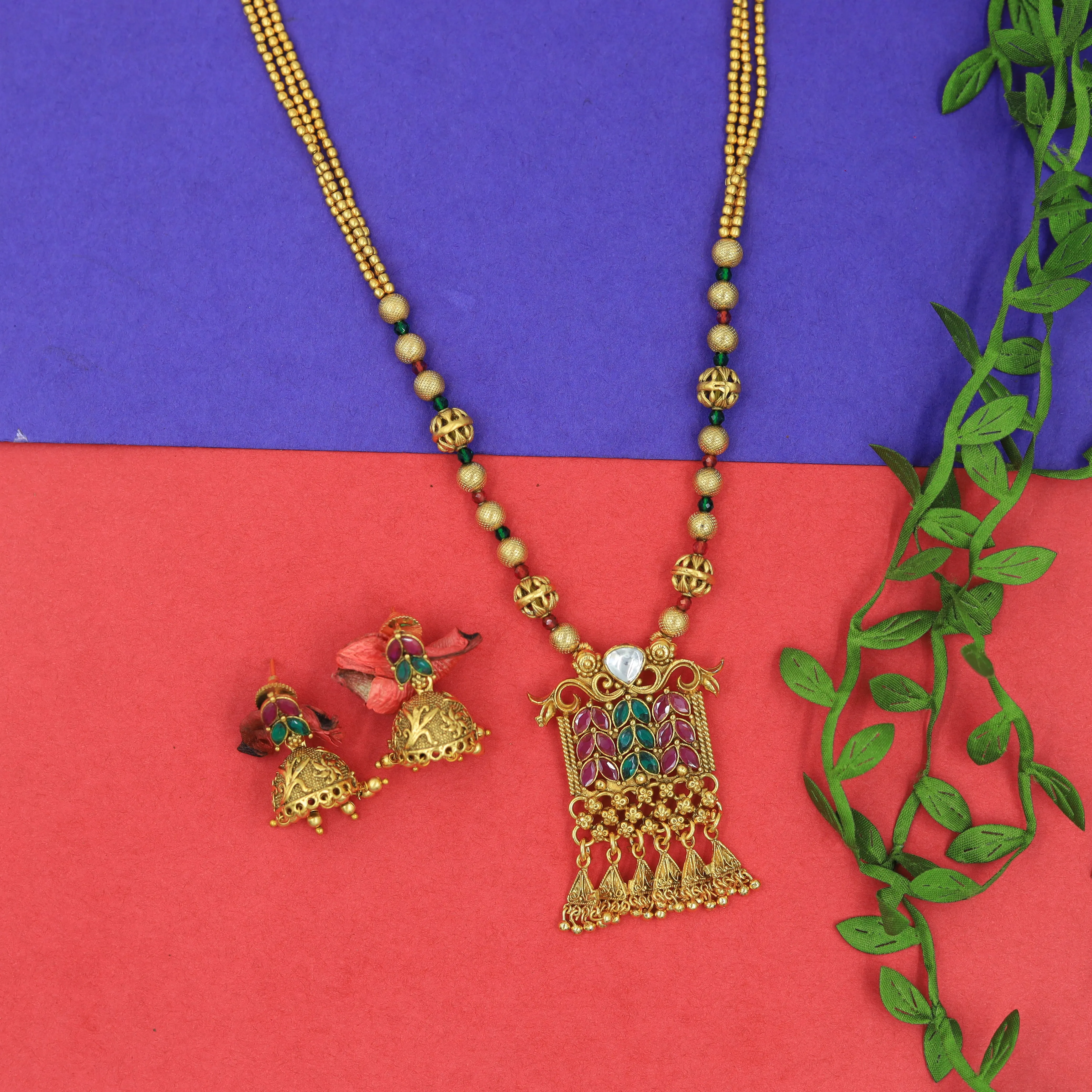Ruby Green Antique Gold Finish Pendant Set 17030-4178