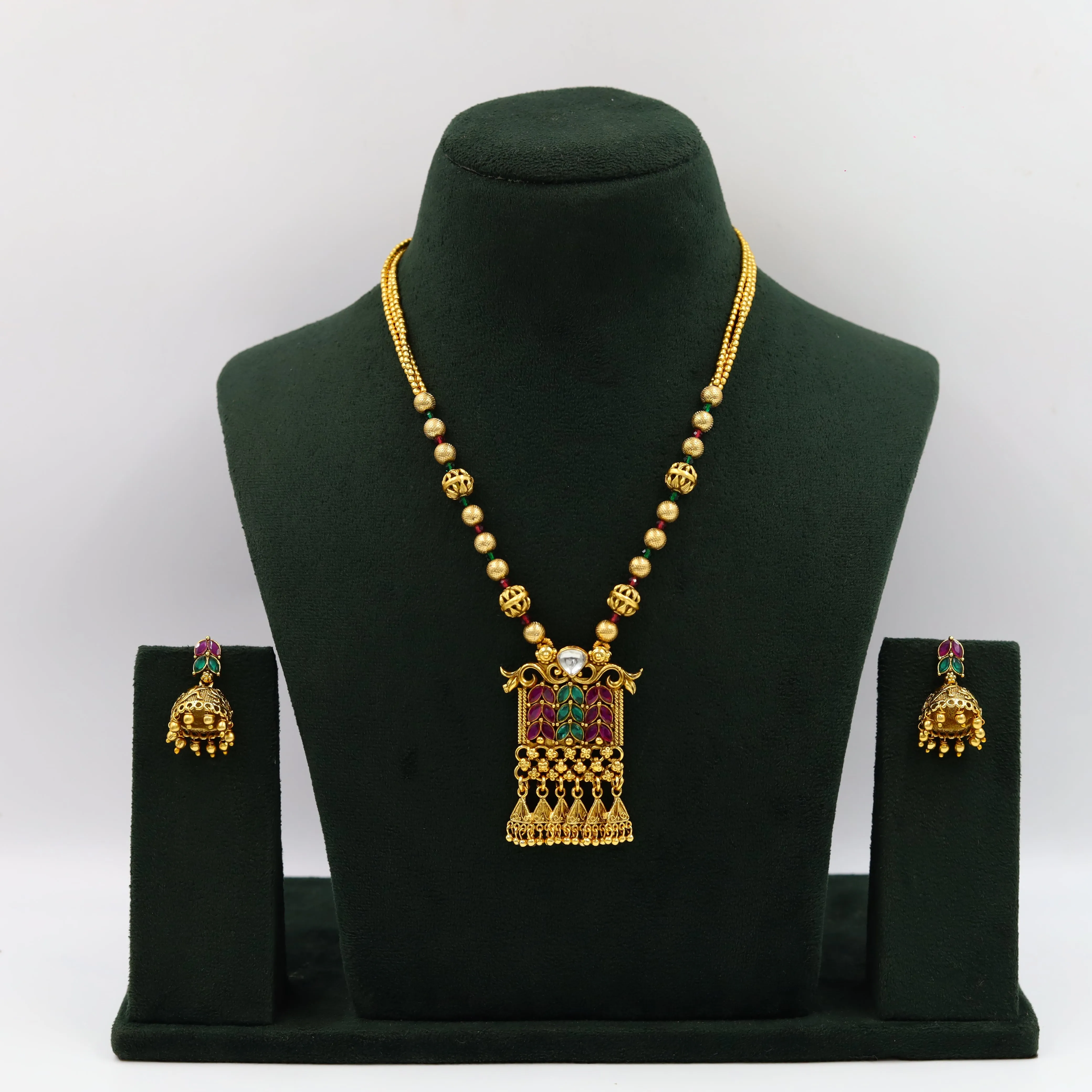 Ruby Green Antique Gold Finish Pendant Set 17030-4178
