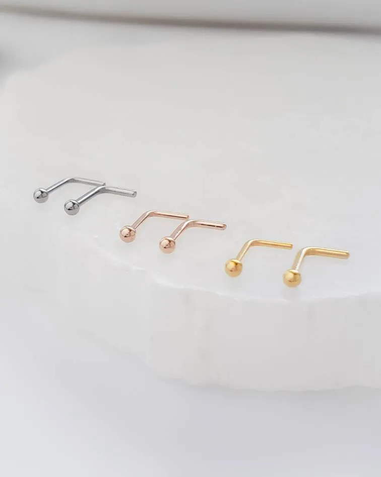Tiny Sphere L-Bend Nose Stud