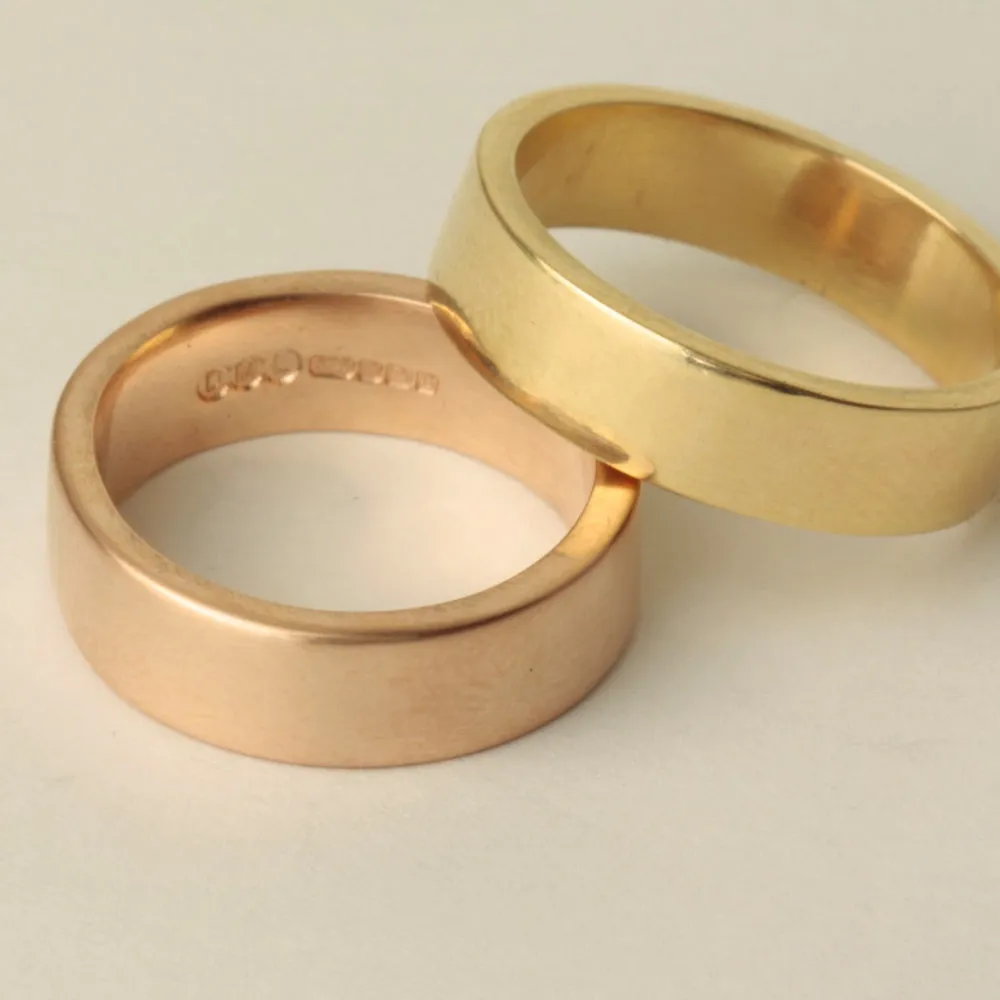 Woman's Wide Solid Gold Ring Band - 8mm
